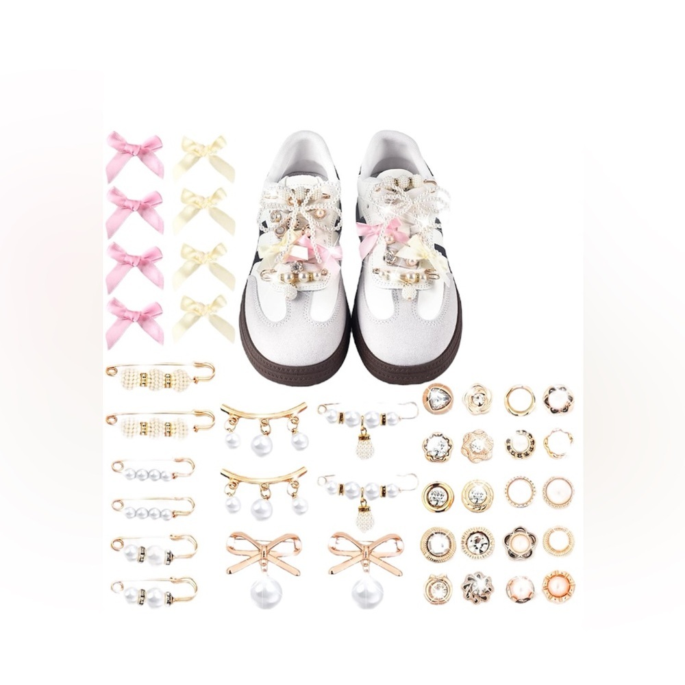 Set of 40 Shoe and Sock Pins with Rhinestones, Bows and Faux Pearls - Picture 10 of 10